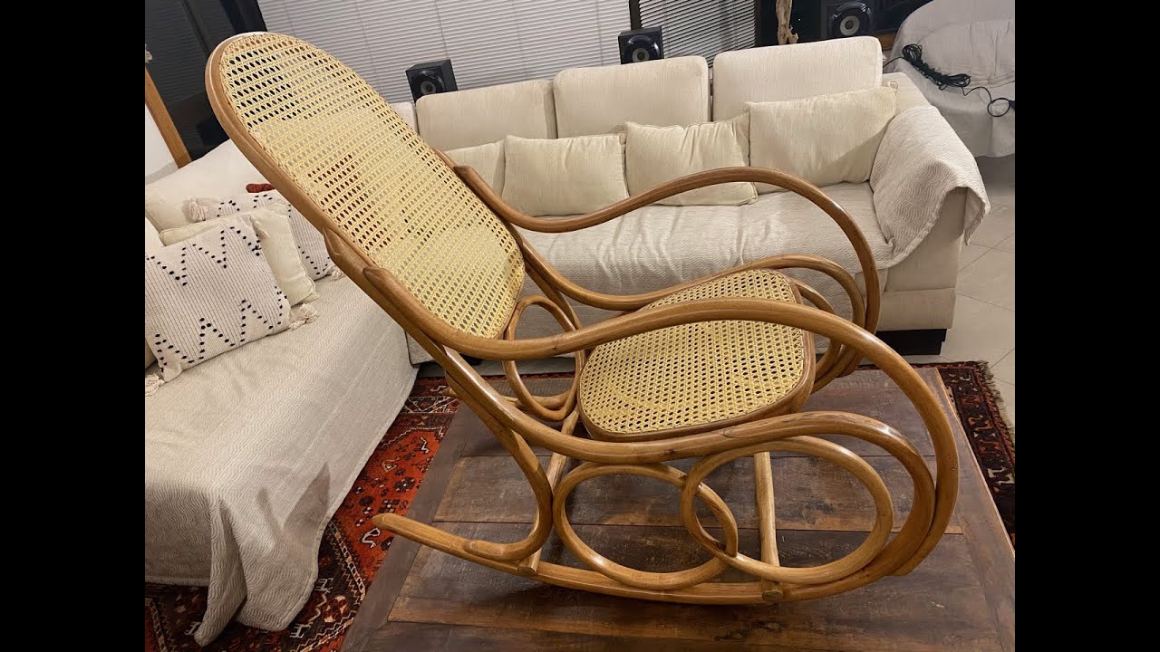 Restauração de Cadeira de Balanço Thonet Nº4.    Bentwood rocking chair restoration.