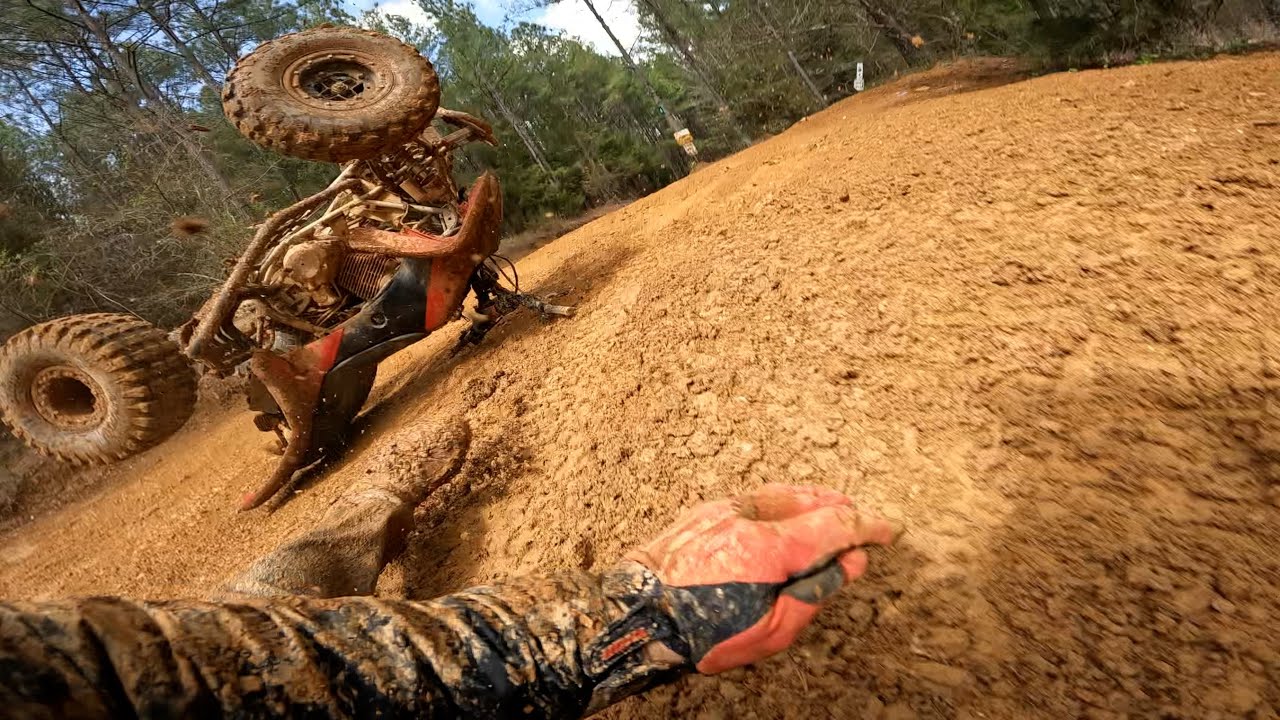 I Took A TUMBLE On my 2007 Honda 400ex | Large Creator Ride at Carolina Adventure World!