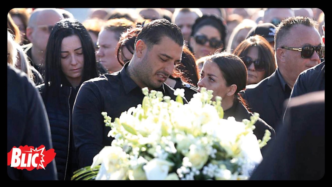 SAHRANJEN BRAT DARKA LAZIĆA Pevač jeca, udovicu pridržavaju, a za majku utehe nema: Ne dam moje dete