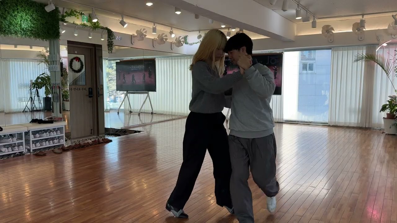 El Lengue(멋쟁이의 스카프)