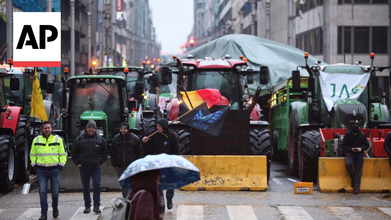Protesting farmers bring tractors back to Brussels as agriculture ministers meet