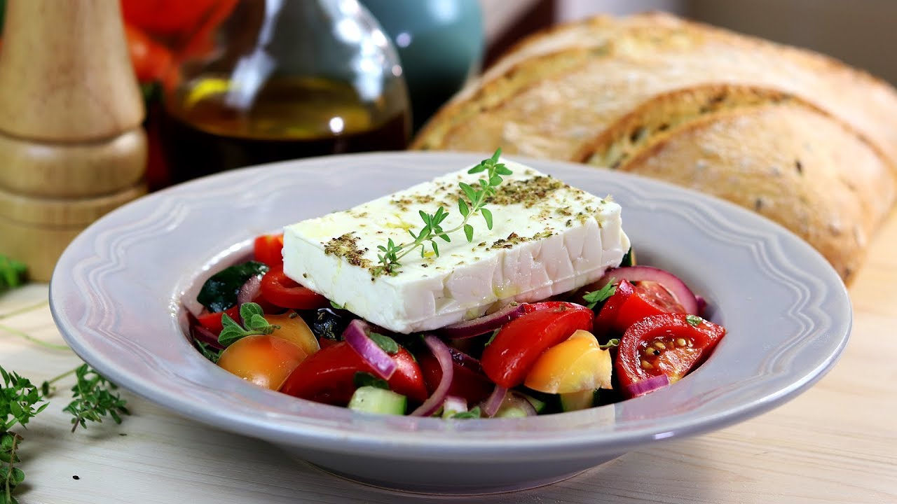 SALATA GRECEASCĂ  (reţeta originală) | Bucătar Maniac