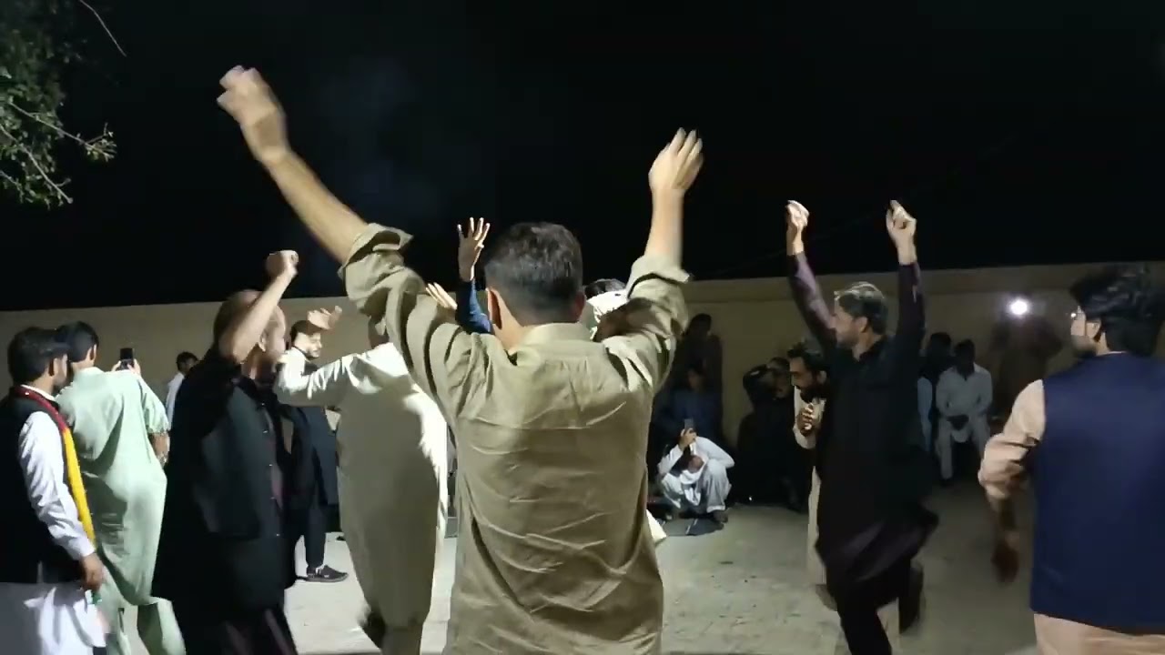 Bal watan Ta na Zam che me Yaar dalta dY Mast Song / AhmedGuLL afghan PART 1