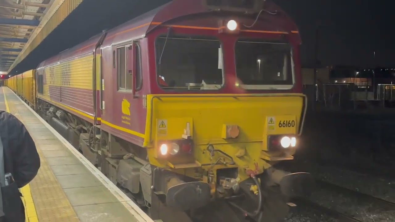 Trains at warrington bank, Quay
