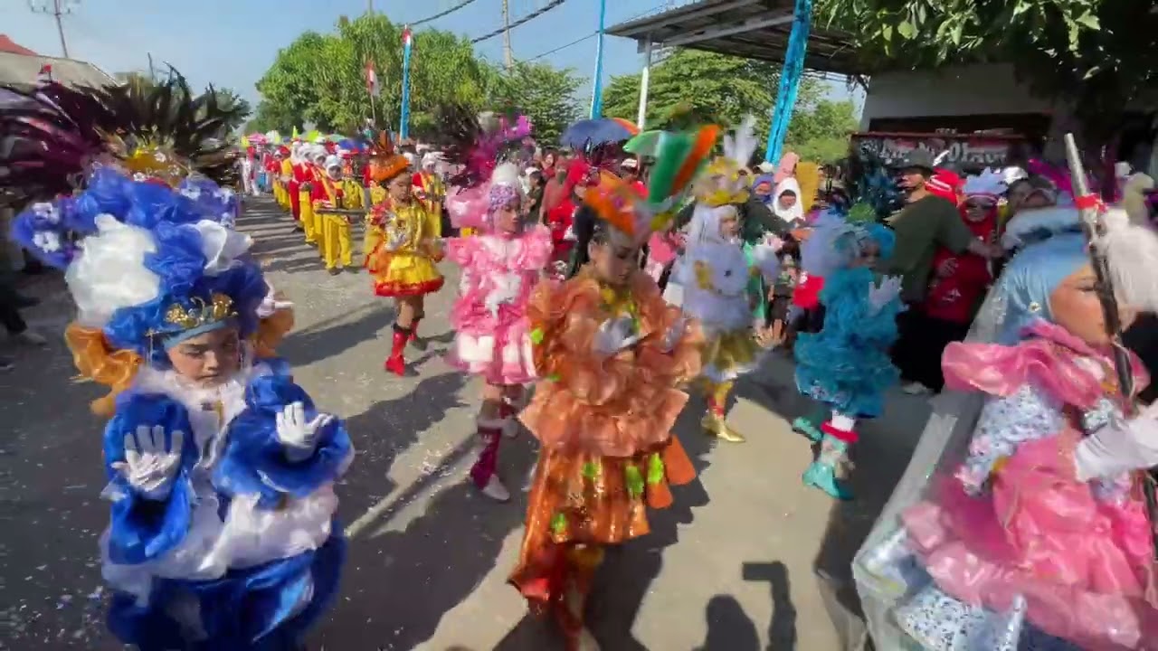 DRUMBAND SD NEGERI SIGENTONG 03 DI PANGGUNG PENGHORMATAN