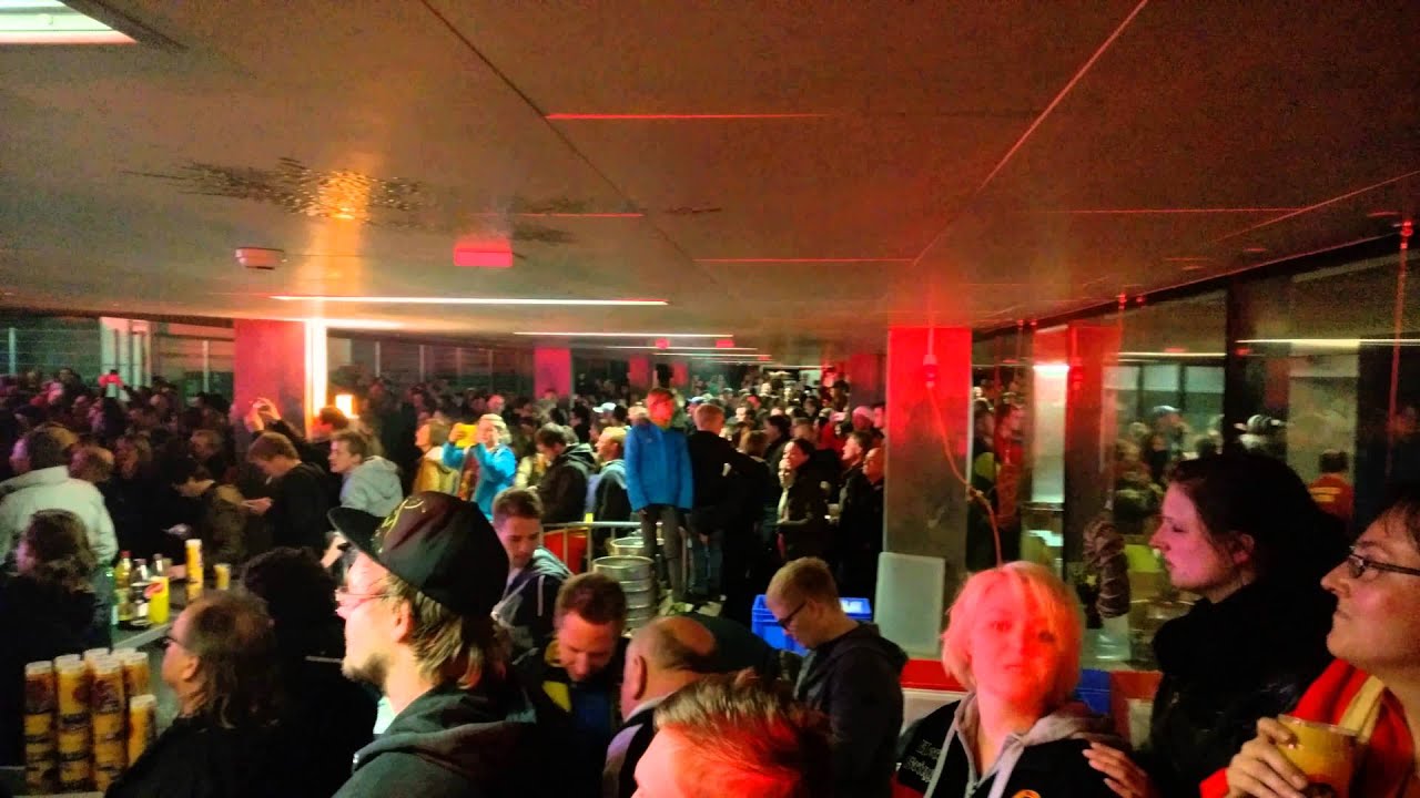 Aufstieg der SCL Tigers in die NLA 2015. Die Stimmung vor dem Stadion.