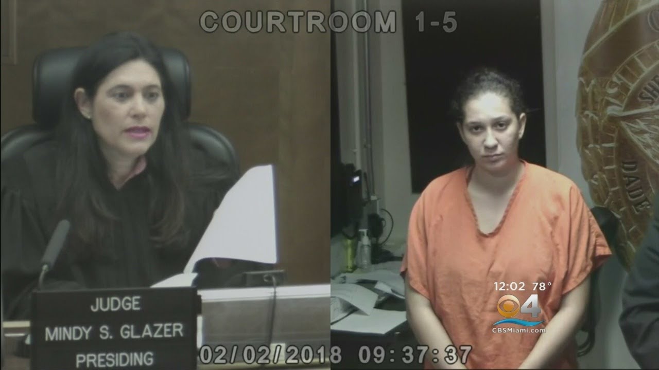 Woman With Three Kids In The Car Gets Arrested For DUI, Hit & Run