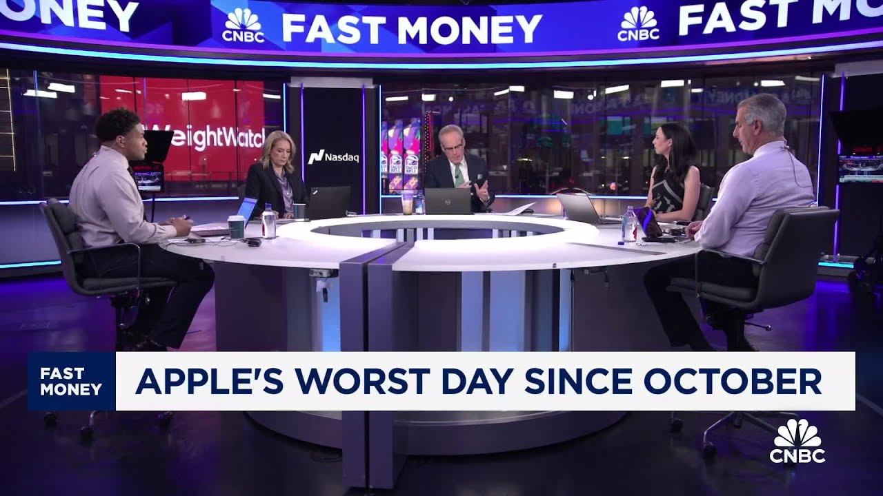 'Fast Money' traders talk Apple's stock plunge