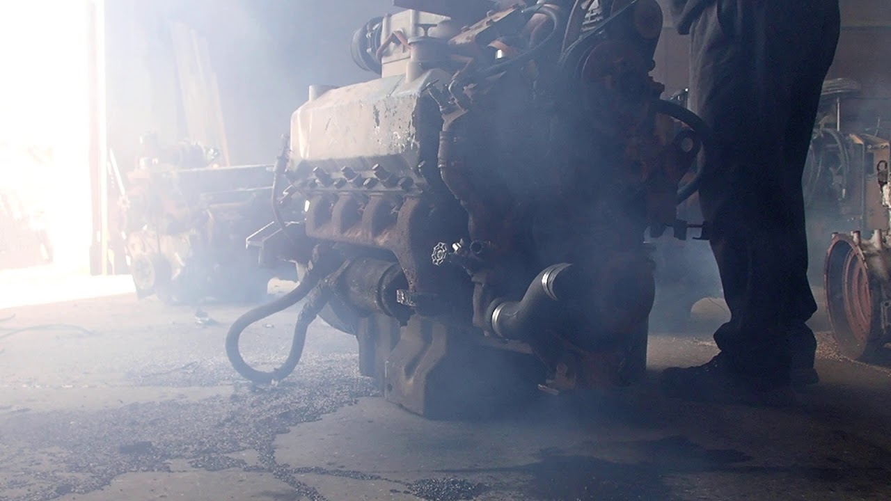 CUMMINS V8 ENGINE STARTUP