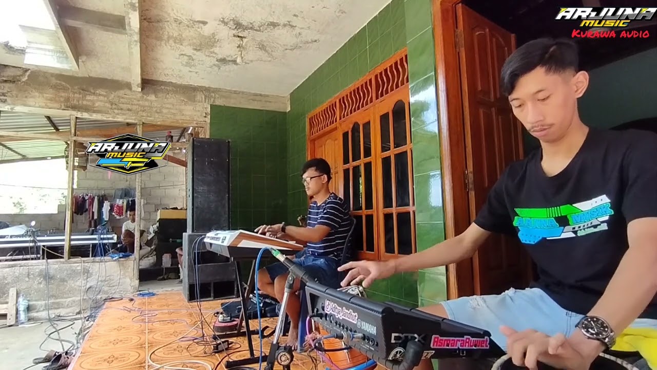 luka ku /evita mala.  cek sound  suasana desa.