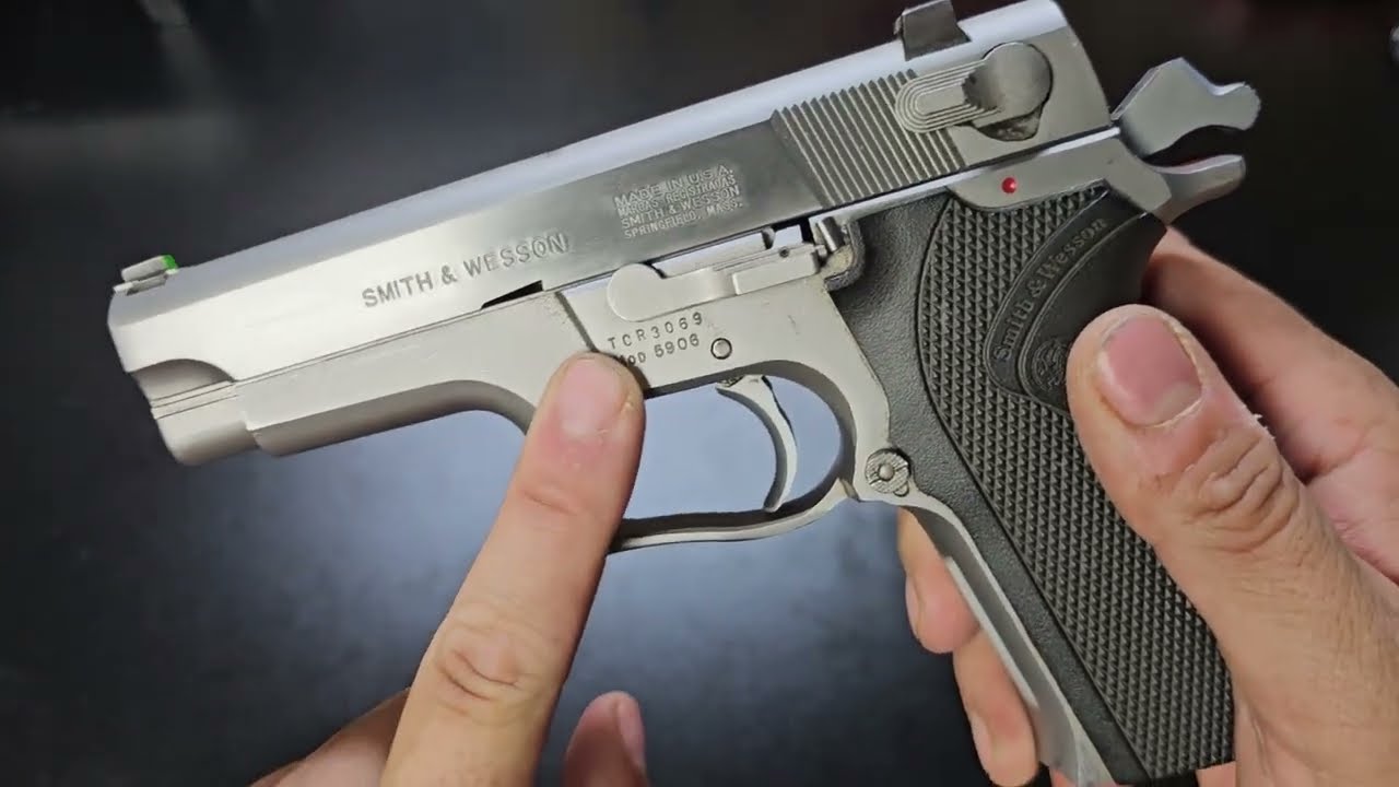 Первый взгляд на Smith and Wesson 5906 (Glock, который)