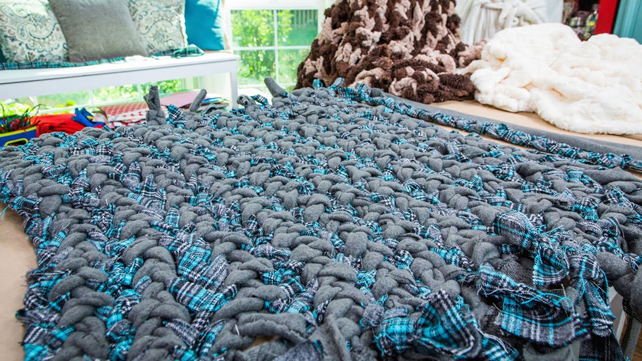 Paige Hemmis’ DIY Fabric Braided Blanket