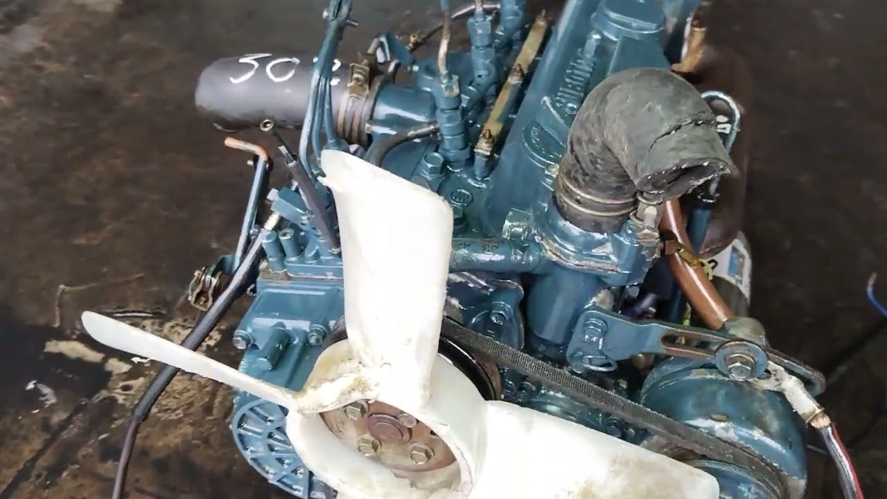 m&aacute;y c&ocirc;ng cụ văn Niềm. m&aacute;y Kubota D905.    số Zalo 0982.656.165