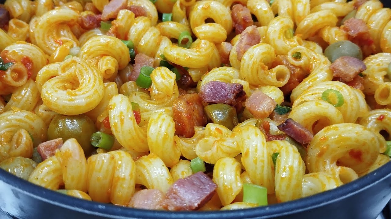 Macarrão com Bacon, Simples e Delicioso 
