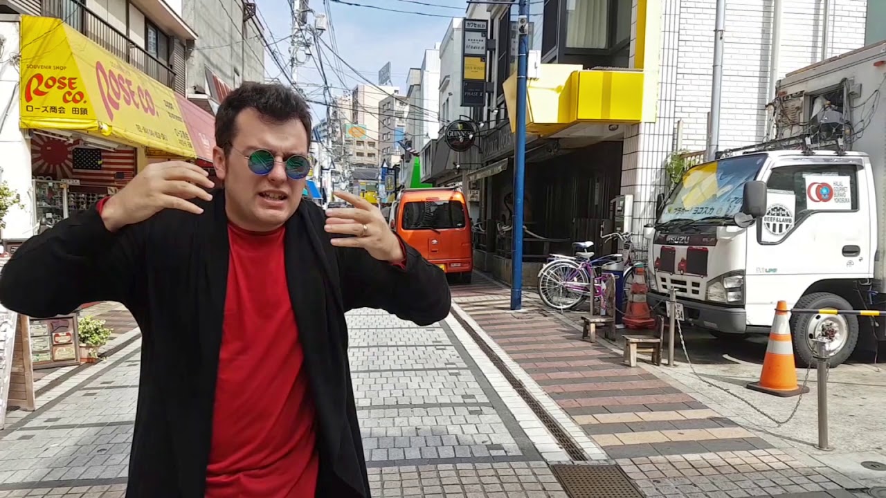VIDEOJUEGOS en JAPÓN ✔ Como son Yokosuka y Kowloon en la vida real 👌 | Shenmue | Kawasaki warehouse