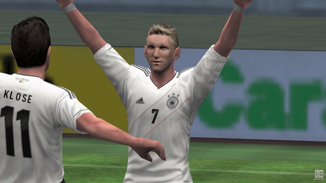 Pro Evolution Soccer 2013 - PSP Gameplay (4K60fps)
