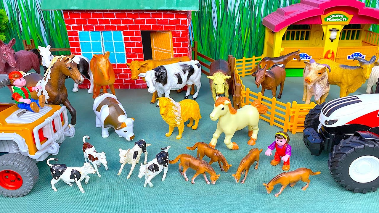 PLAYMOBIL AT THE RED HOUSE / PLAYMOBIL NA CASINHA VERMELHA