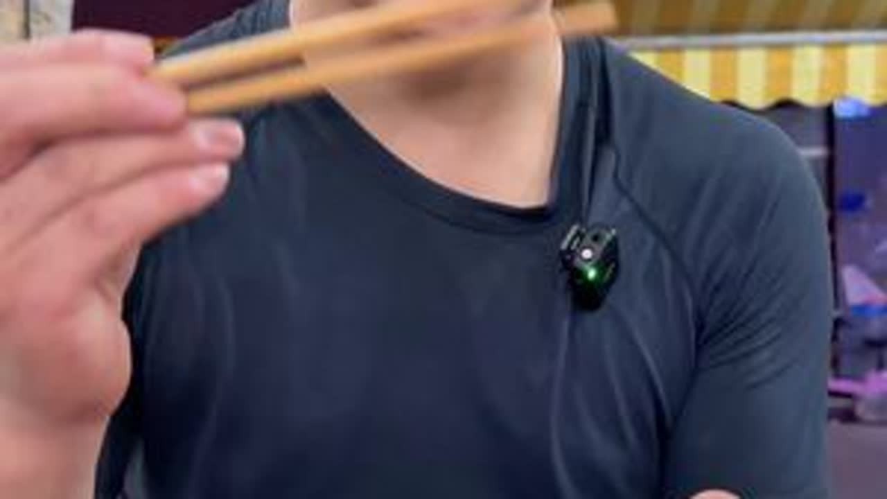 内江最安逸的藤藤菜，吃起是不一样！#黄三面店 #内江牛肉面