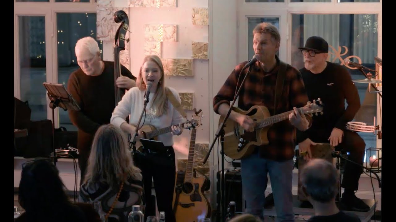 Die Wiesbadener Band Best Age in neuer Besetzung mit Paul Mare an Cajon/Percussion, live cover