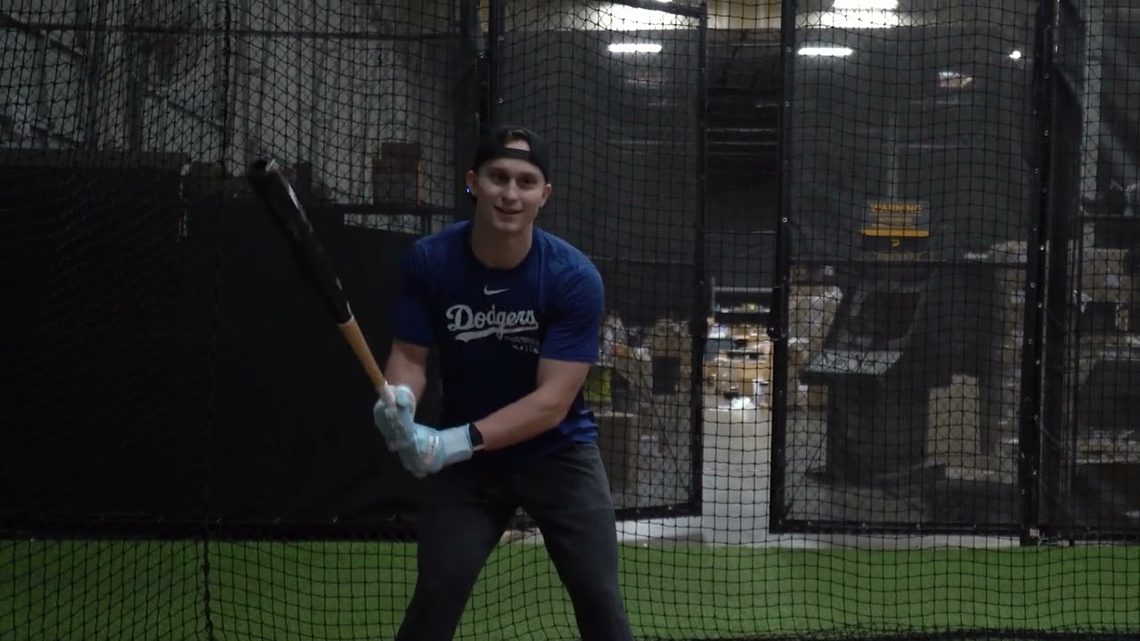 Keeping Space & Rotating into Foot Plant | Johnny Reina & Elijah Hainline Swing Design