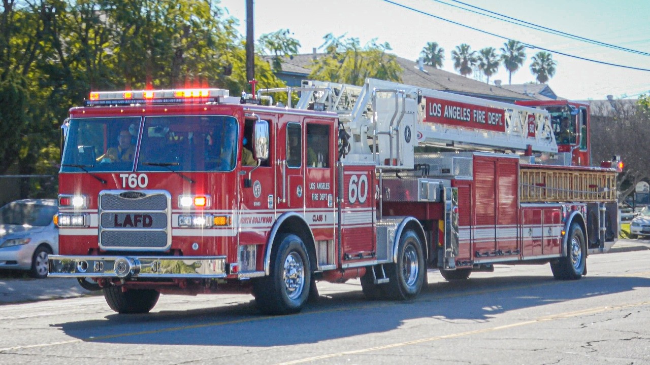 LAFD Truck 60, Lifghtforce 27, RA60 & RA95 Responding