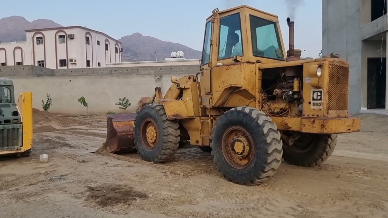 للبيع شيول كتربلر CATERPILLAR 920 للتواصل 0550077553