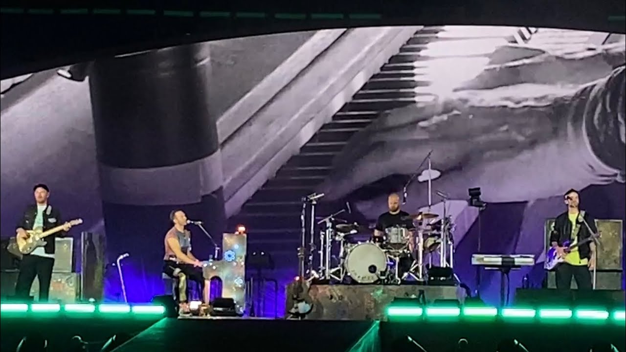 COLDPLAY LIVE AT WEMBLEY STADIUM 13/08/22 THE SCIENTIST