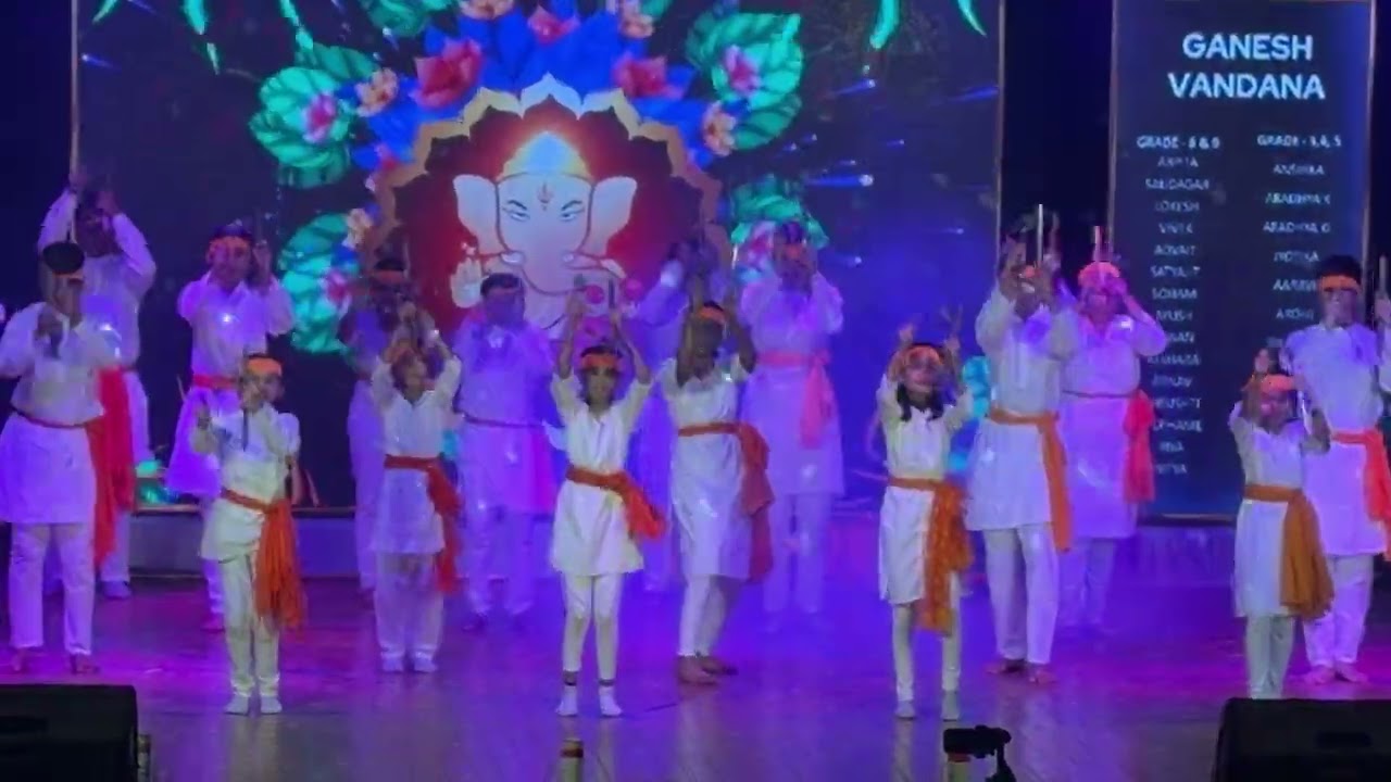 How I do the dance in welcome song on anuual day special is I am Ganpati Bappa