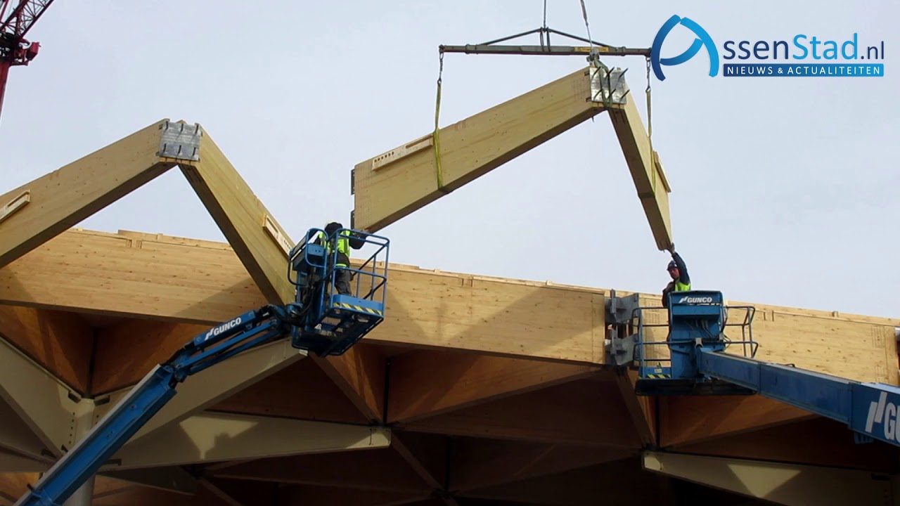 Dakspanten plaatsen station Assen