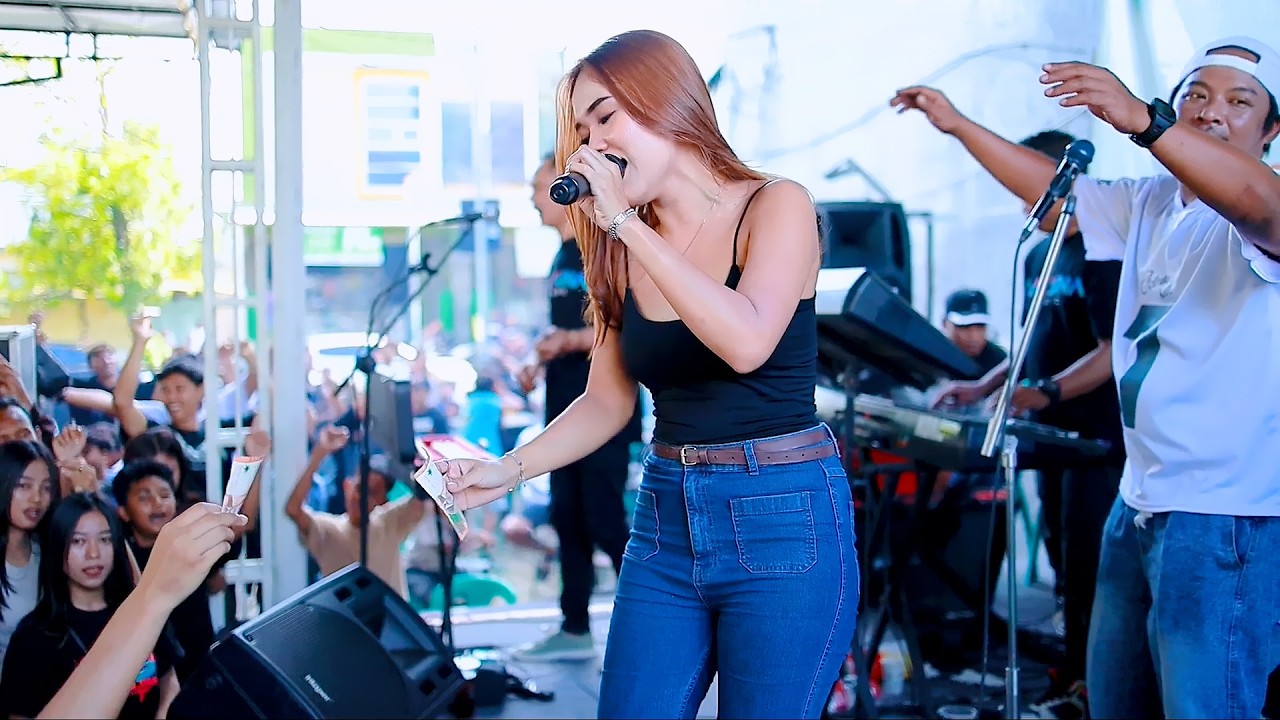 LALUNA MUSIC - BERSAMA BINTANG FEBY PESEK - SPECIAL CLOSING PARTY - KOPINAN 24 PATI