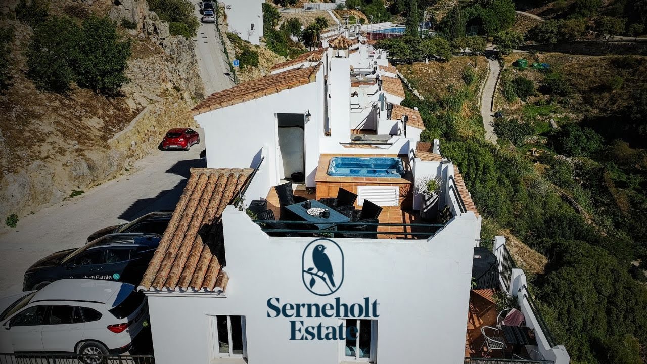 Semi-detached dream in Casares Pueblo