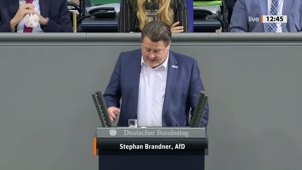 &bdquo;Stefan Brandner (AfD): &sbquo;Ausl&auml;nder nehmen Deutschen alles weg&lsquo; &ndash; heftige Debatte! Frauenh&auml;user