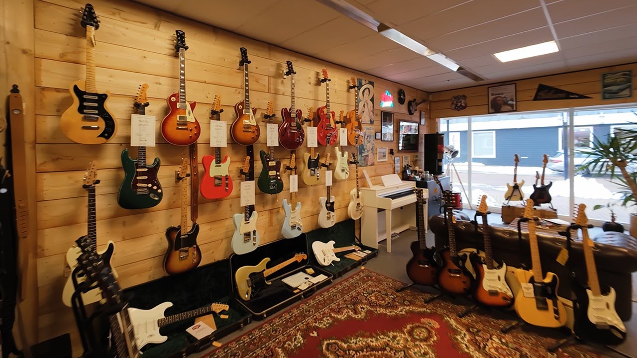 FPV Drone flight flythrough in Guitar Store Soundcity