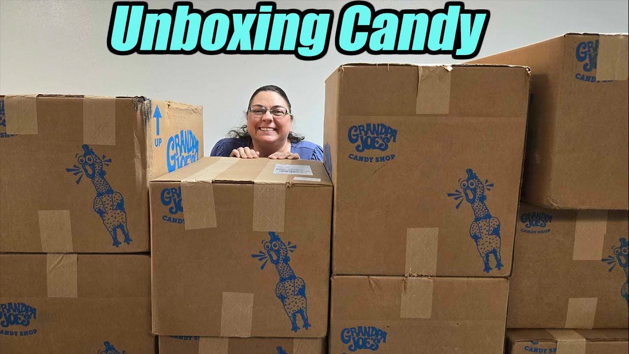 Sweet Sunday Unboxing So much Jelly Belly and old fashioned Candy - Grandpa Joes!