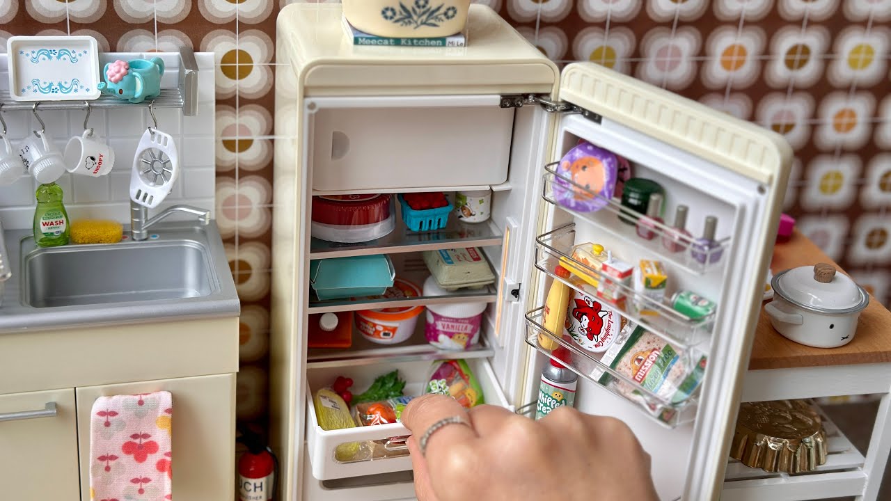 ASMR Clean with Me -  miniature SMEG fridge | Re-ment Dollhouse Kitchen tour