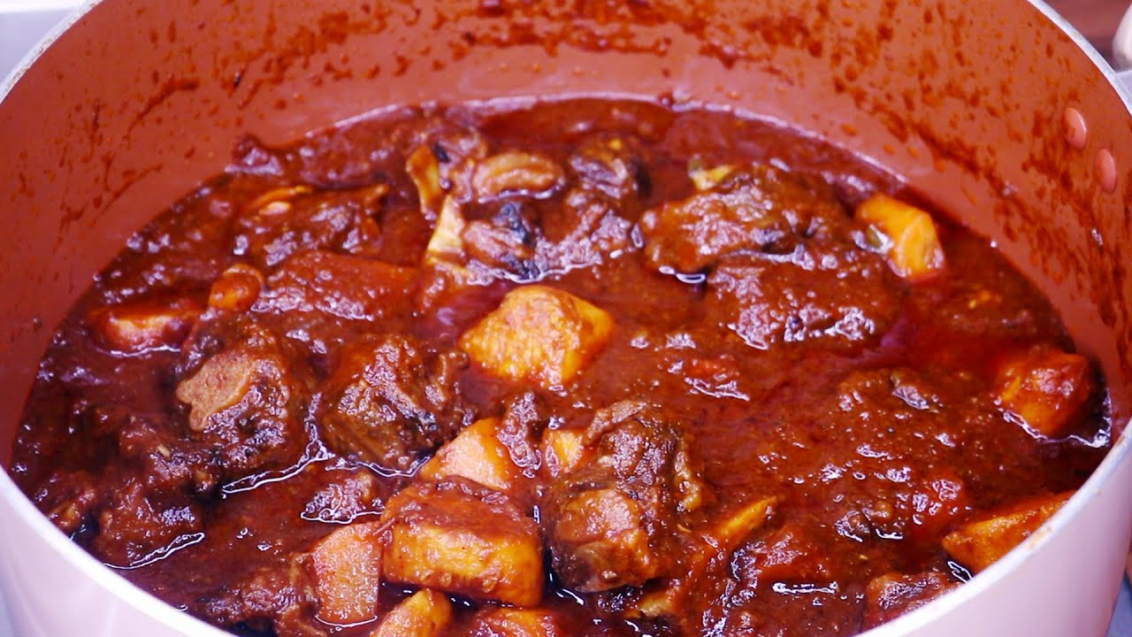 The Best & Mouth Watering Oxtail Stew | Oxtail Stew Recipe!!