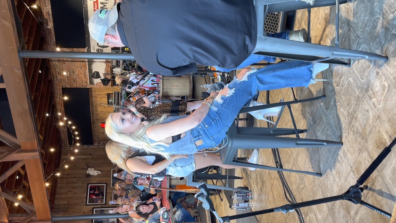 Gwen Stefani-Shelton- Don’t Speak- Ole Red Tishomingo, OK 7/16/21
