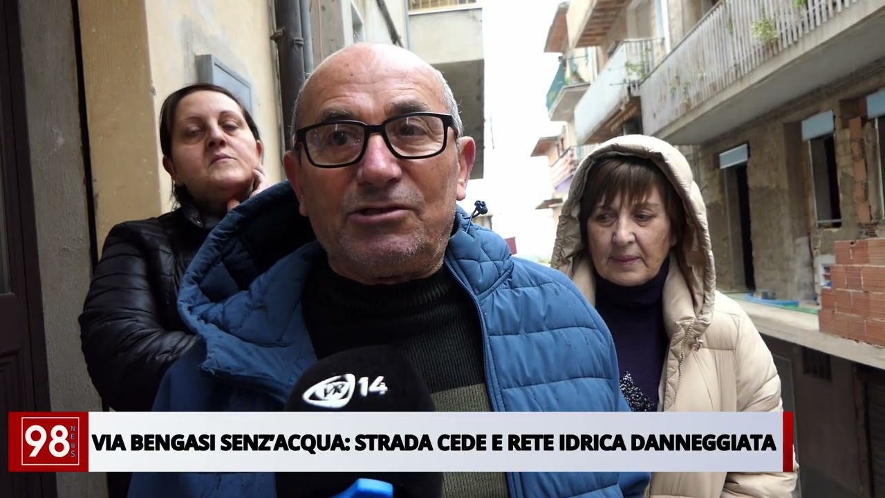 VIA BENGASI SENZ’ACQUA DA TRE SETTIMANE  STRADA CEDE E RETE IDRICA DANNEGGIATA wav
