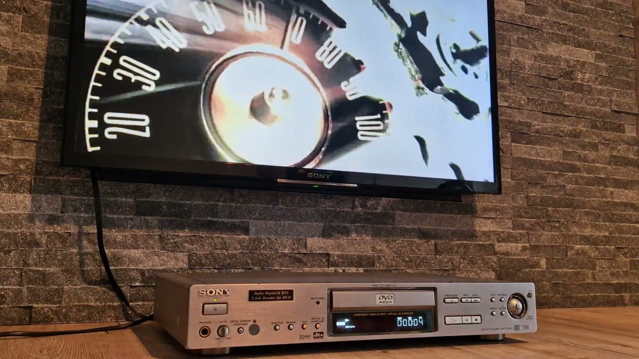 DVD  SONY       DVP -S  735 D