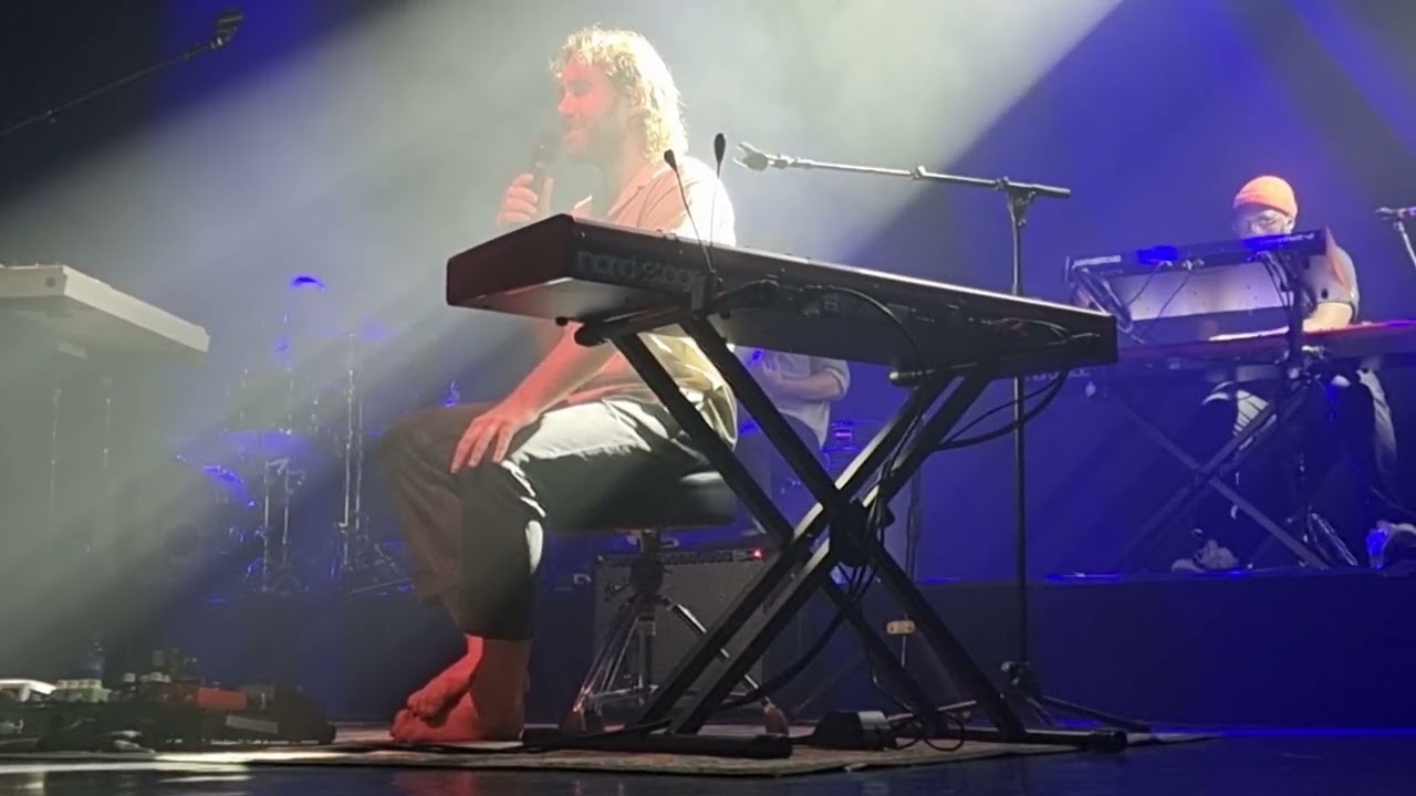 Matt Corby - Better Than That (Sentrum Scene, Oslo Norway 2023-09-26)
