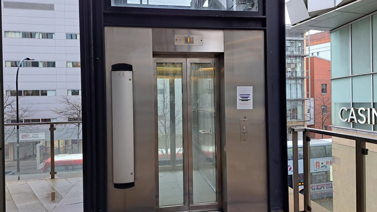 Loud Brakes! Awesome Glass KONE MonoSpace Lift At St Paul's Square In Sheffield