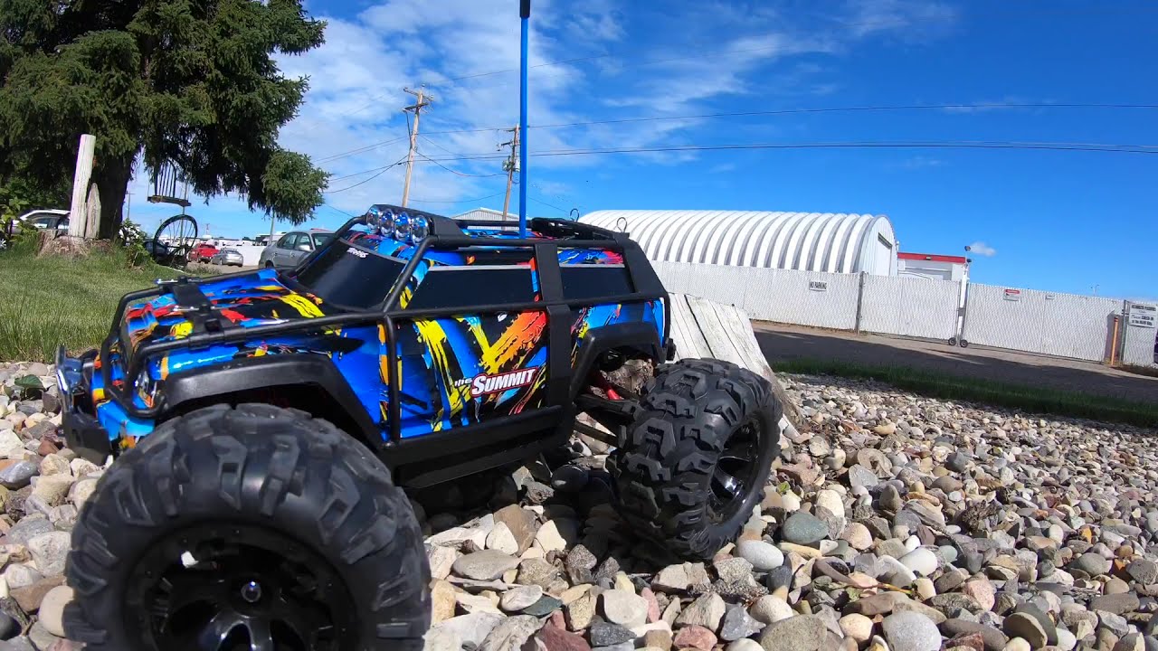 Traxxas 1/16 Summit | Capability Test