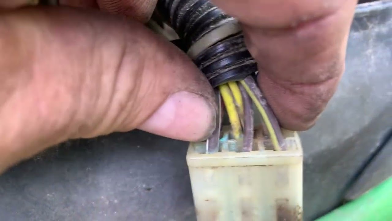 John Deere 345 charging problem