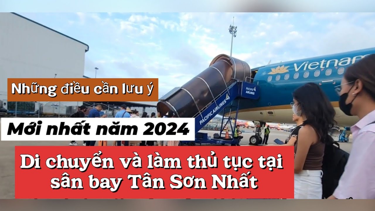 Làm thủ tục tại sân bay Tân Sơn Nhất