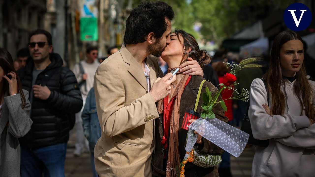 Libros y rosas en un Sant Jordi que se propone volver a batir récords I DIADA I La Vanguardia