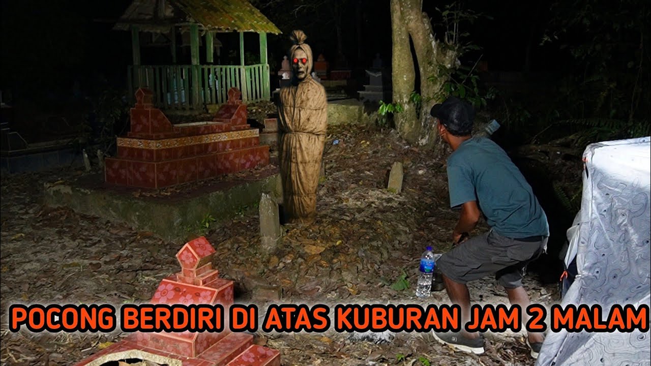 HOROR‼️POCONG BERDIRI DI ATAS KUBURAN TENGAH MALAM TERLIHAT JELAS