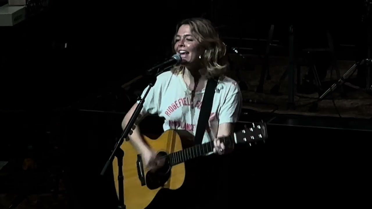Maggie Rogers-Don't Forget Me @ Hackney Empire, 4th Sept 2024