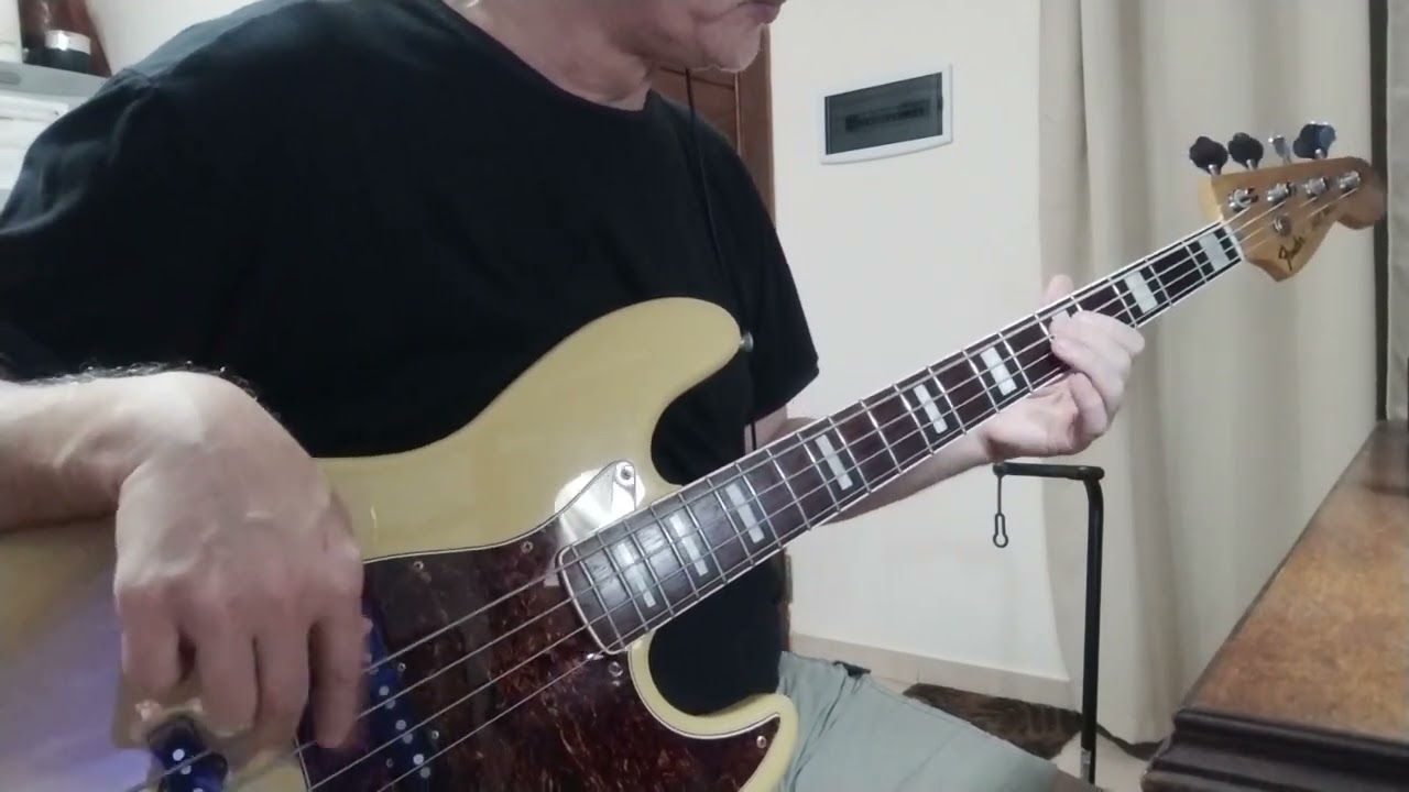 #85 Back in the U.R.S.S. The Beatles. Bass.