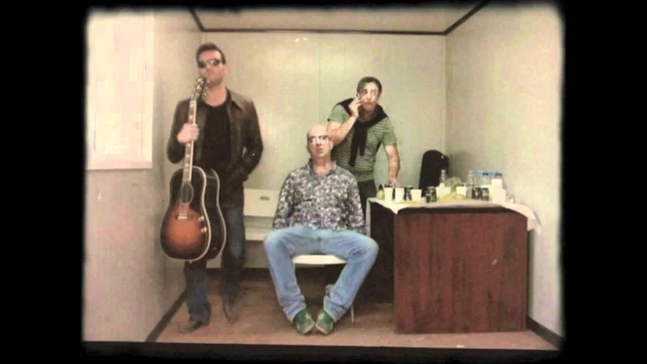 NICOLÁS - LA CANCIÓN DEL TELONERO-clip