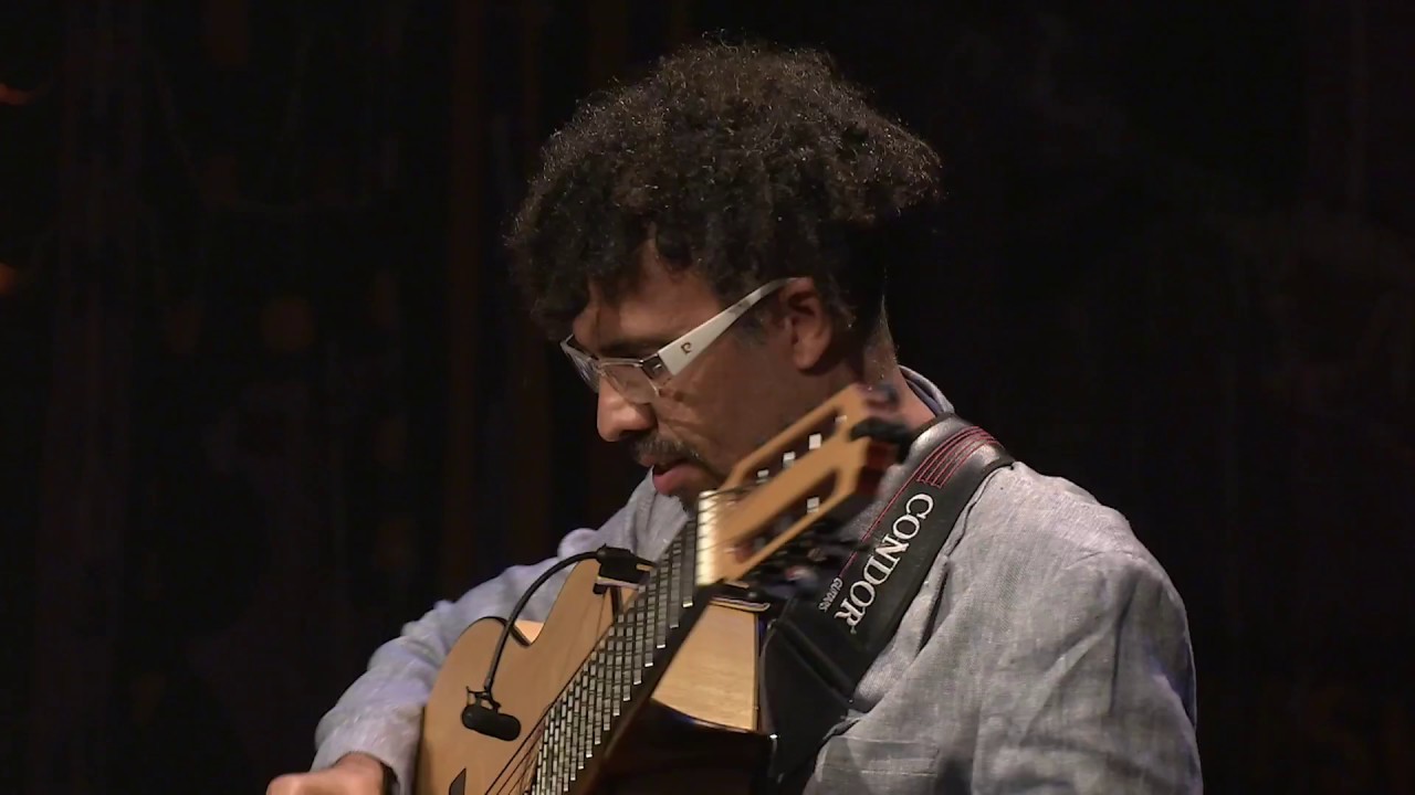 Fernando César e Regional | Sorrindo e chorando (Daniel Santiago) | Instrumental Sesc Brasil